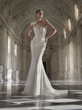 SVATEBNÍ ŠATY 2023 Atelier Pronovias Agatia