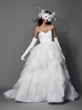 WEDDING DRESS 2024 Vera Wang Aisyah