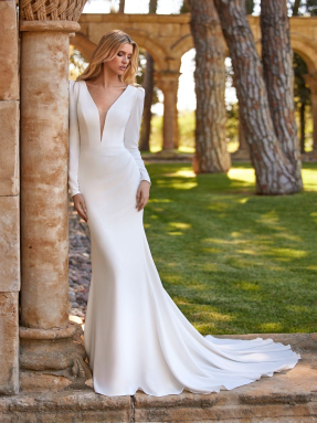 WEDDING DRESS 2023 Pronovias Alesha