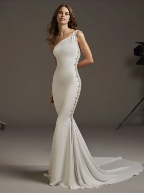 WEDDING DRESS 2022 Pronovias Amaltea