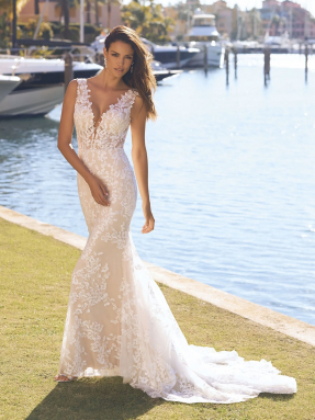 WEDDING DRESS 2023 Pronovias Barika