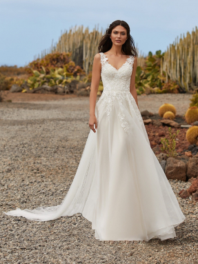 WEDDING DRESS 2021 Pronovias Blythe