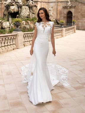 WEDDING DRESS 2020 Pronovias Drail