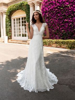 WEDDING DRESS 2020 Pronovias Ederne