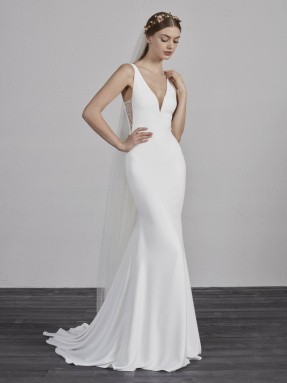 WEDDING DRESS 2020 Pronovias Estilo