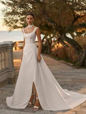 SVATEBNÍ ŠATY  Luna Novias Fraga