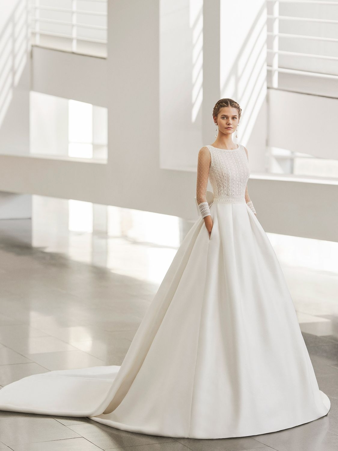 Wedding dress Rosa Clará Novo 2023 NUANCE