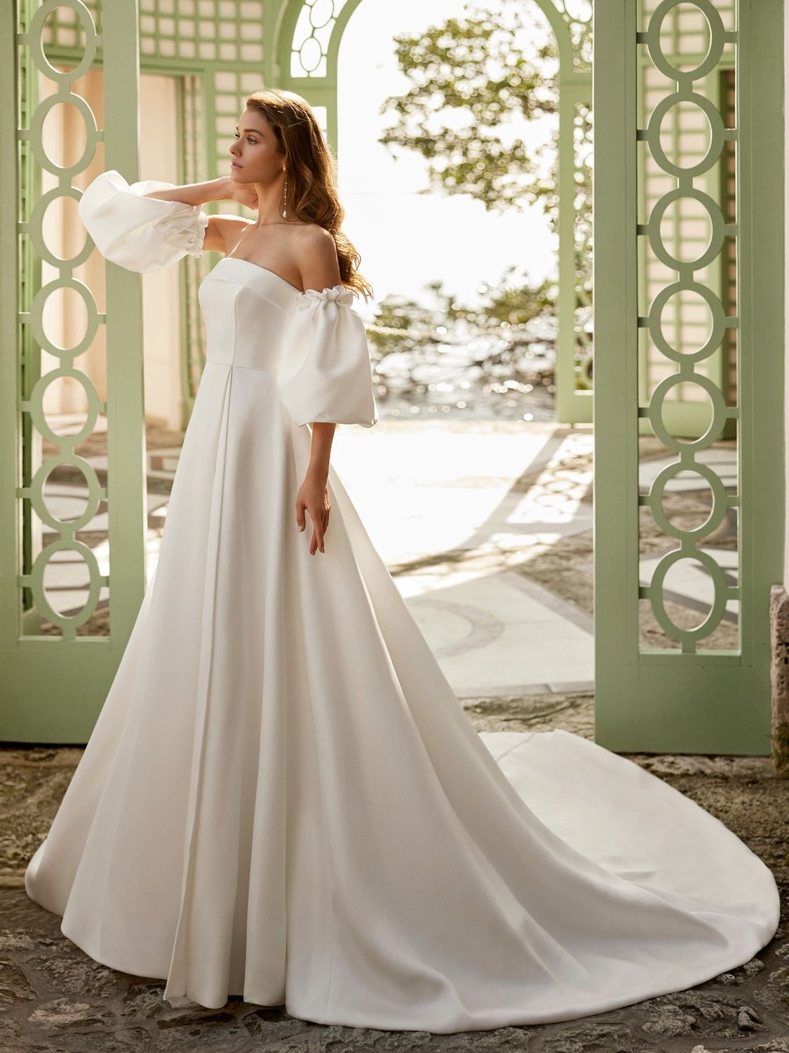 Wedding dress Pronovias Sonia 2024 NUANCE
