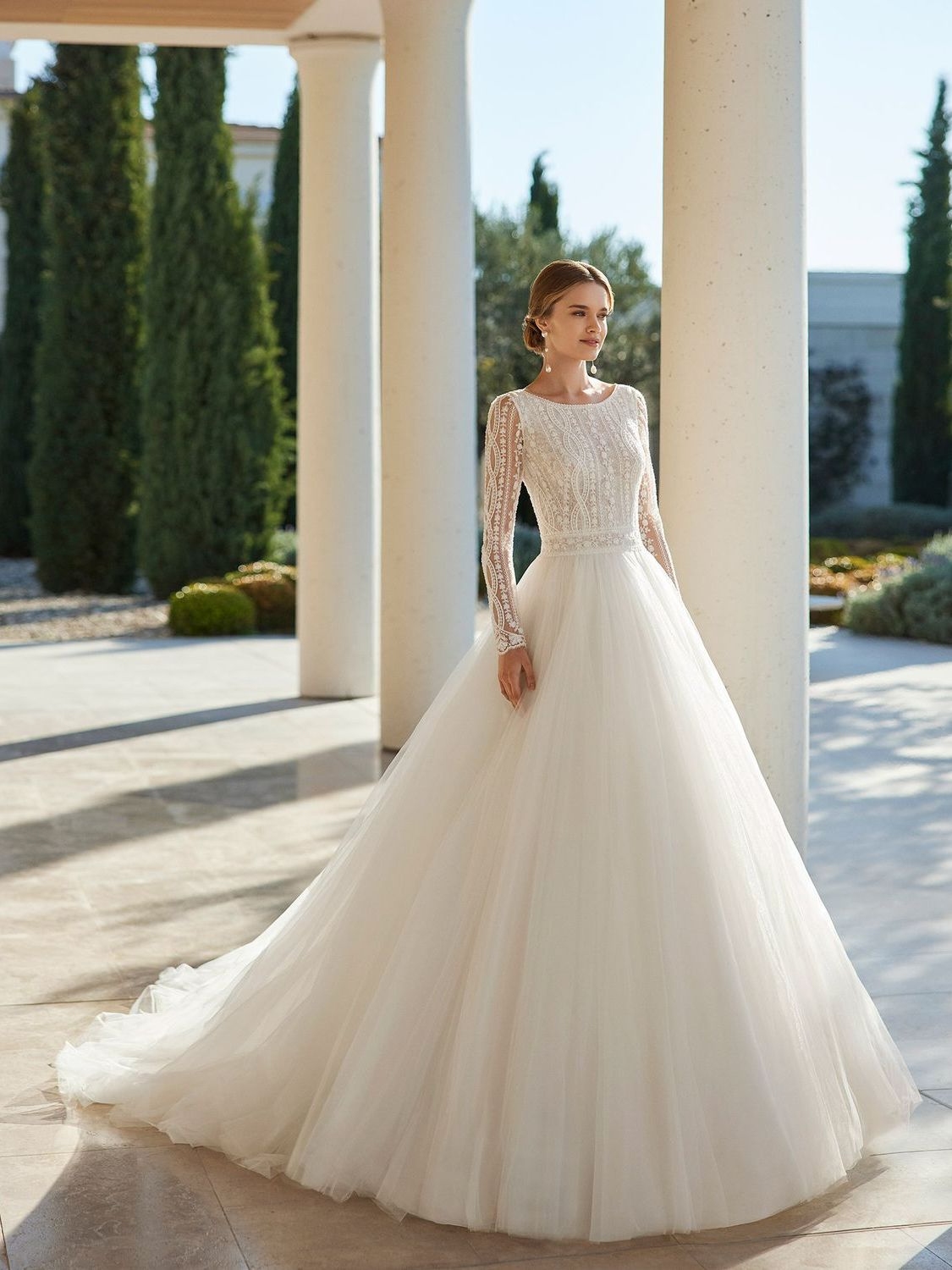 Wedding dress Rosa Clará Viggo 2023 | NUANCE