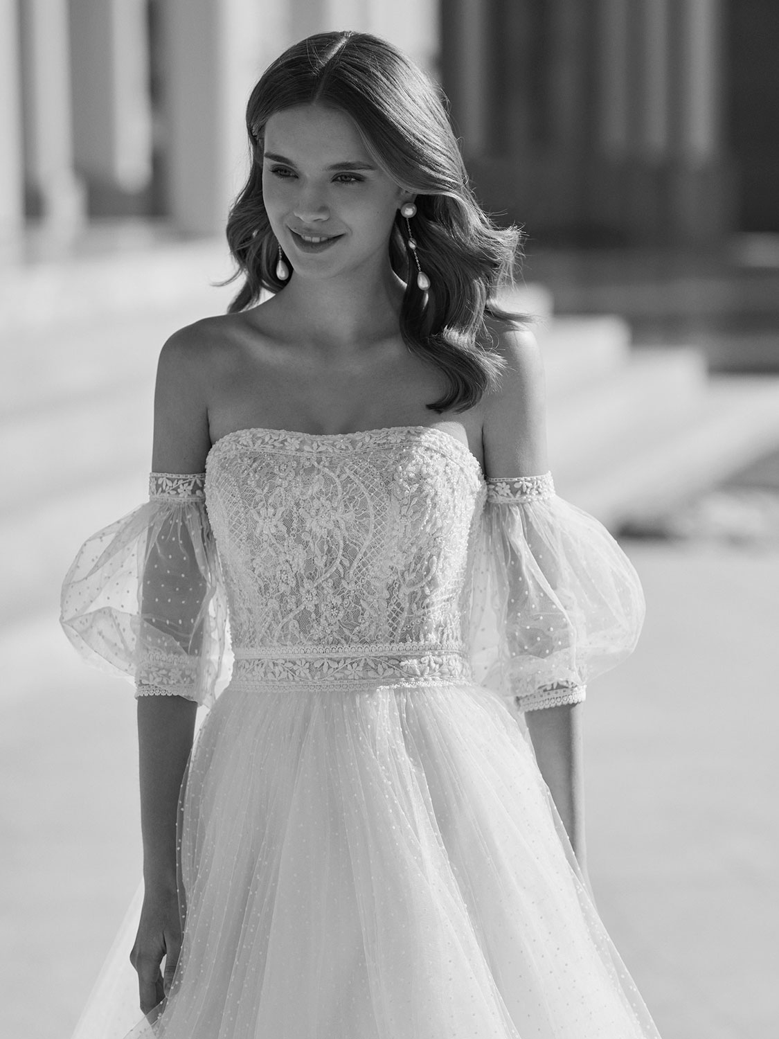 Wedding dress Rosa Clará Violet 2023 NUANCE