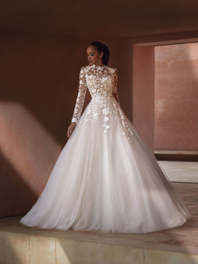 WEDDING DRESSES Pronovias Hamptons 2024