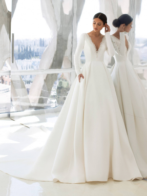 WEDDING DRESS 2022 Pronovias Hepburn