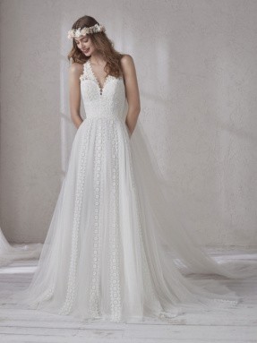 WEDDING DRESSES Pronovias Mila 2020