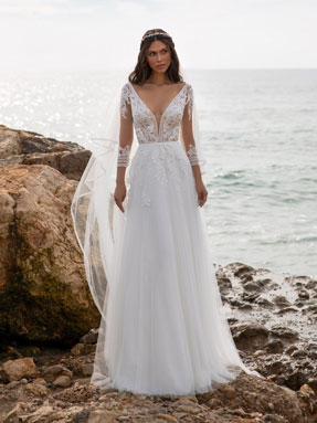 WEDDING DRESSES Pronovias Miller 2021