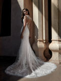 WEDDING DRESSES Pronovias Arial 2024