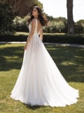 WEDDING DRESSES Pronovias Asia 2020