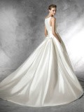 Svatební šaty Pronovias Barcaza 2020