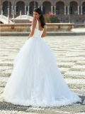 Svatební šaty Marchesa Coralle 2023