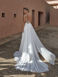 WEDDING DRESSES Pronovias Corinzia 2024