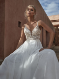 WEDDING DRESSES Pronovias Corinzia 2024