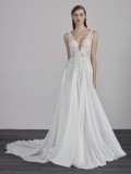 Svatební šaty Pronovias Escala 2020