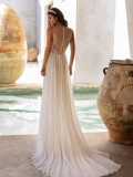 WEDDING DRESSES Pronovias Holliday 2023