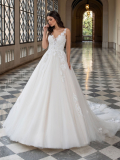 WEDDING DRESSES Pronovias Holm 2021
