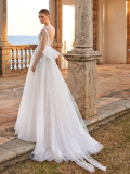 WEDDING DRESSES Pronovias Ilitia 2024