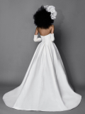 WEDDING DRESSES Vera Wang Julianne 2024