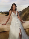 WEDDING DRESSES Pronovias Kansai 2024