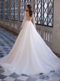 WEDDING DRESSES Pronovias Landis 2021