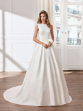 WEDDING DRESSES Rosa Clará Luna Novias Voz 2023
