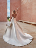 Svatební šaty Pronovias Ozen 2024