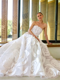 Svatební šaty Pronovias Pazit 2026