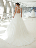 WEDDING DRESSES Pronovias Powell 2023