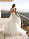 WEDDING DRESSES Pronovias Pruna 2023