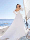 Svatební šaty Pronovias Sonia 2023