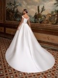 WEDDING DRESSES Pronovias Varuna 2020