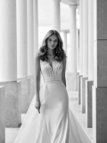 WEDDING DRESSES Rosa Clará Veka 2023