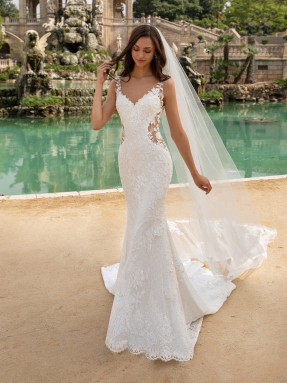 WEDDING DRESS 2024 Pronovias Morocco