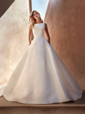 WEDDING DRESS 2024 Pronovias Nevado