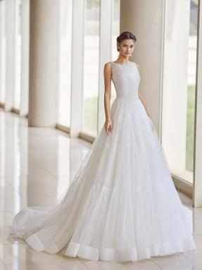 WEDDING DRESSES Rosa Clará Noia 2022