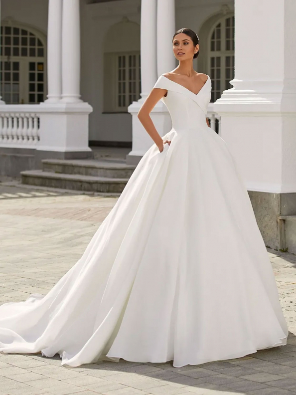 WEDDING DRESSES Pronovias Farrah 2022 