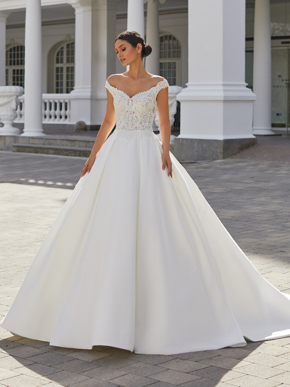 Svatební šaty Pronovias Faye 2021 