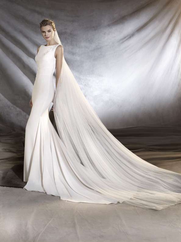 Svatební šaty Pronovias Olinda 2020 
