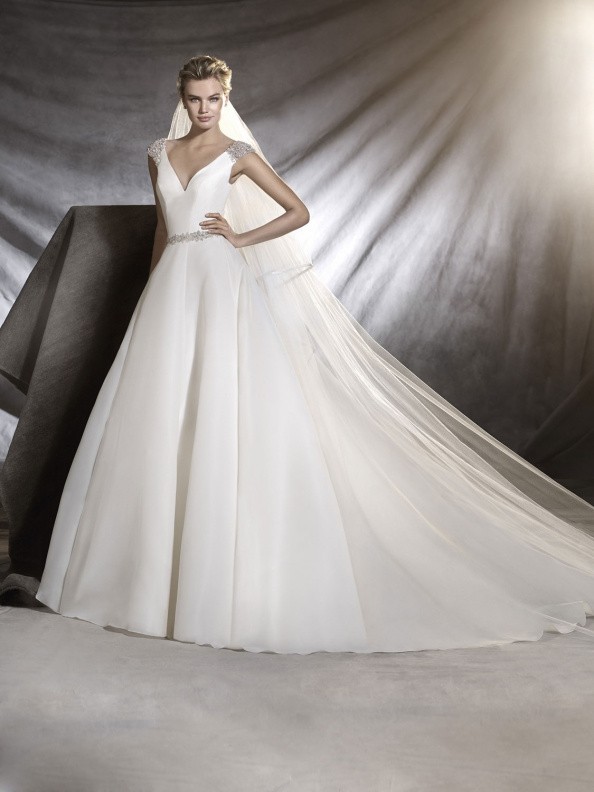 Svatební šaty Pronovias Ovidia 2020 