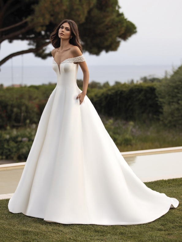 Svatební šaty Pronovias Rea 2020 